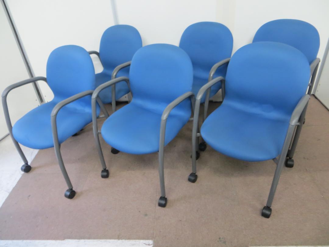 【限定1セット!】数揃います！休憩室などにおすすめなミーティングチェア　6脚セット！【中古オフィス家具】
                        
                                    中古
            