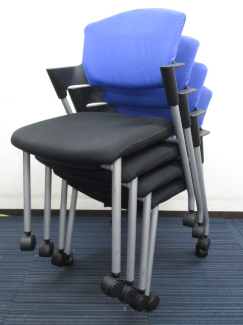 【4脚揃う・定番品】■専門会社による清掃済み ■状態良好品■プロッティ（Protty）チェア【クリーニング済】
                        プロッティ
                                    中古
            