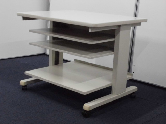 キャスター付きプリンター台入荷いたしました！
                        
                                    中古
            