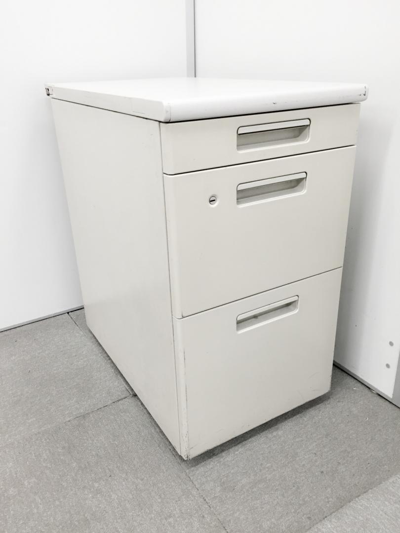1台限定価格！A4ファイル2段収納可能なサイドキャビネット！机の延長におすすめ！
                        BS
                                    中古
            