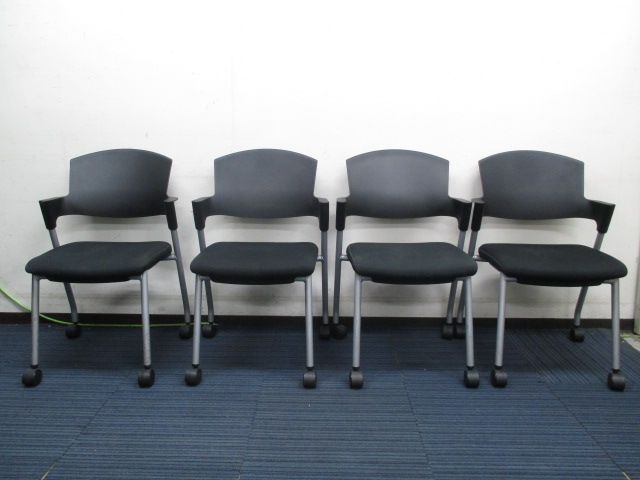 【4脚揃う・定番品】■専門会社による清掃済み ■状態良好品■プロッティ（Protty）チェア・背もたれヌードタイプ【クリーニング済】【セット品】
                        プロッティ
                                    中古
            