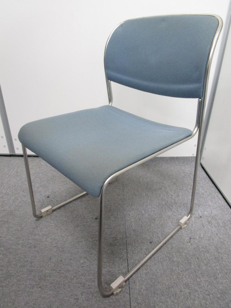 【4脚セット￥８０００→￥７０００】【4脚入荷！】ふかふかクッションのスタッキングチェア！リフレッシュルームや待合室にどうぞ！
                        
                                    中古
            