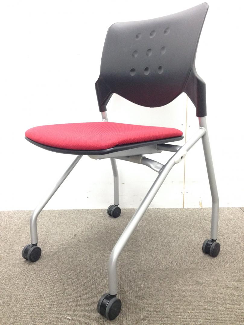 【オカムラ製のネスティングチェア】【７台入荷！】
                        
                                    中古
            