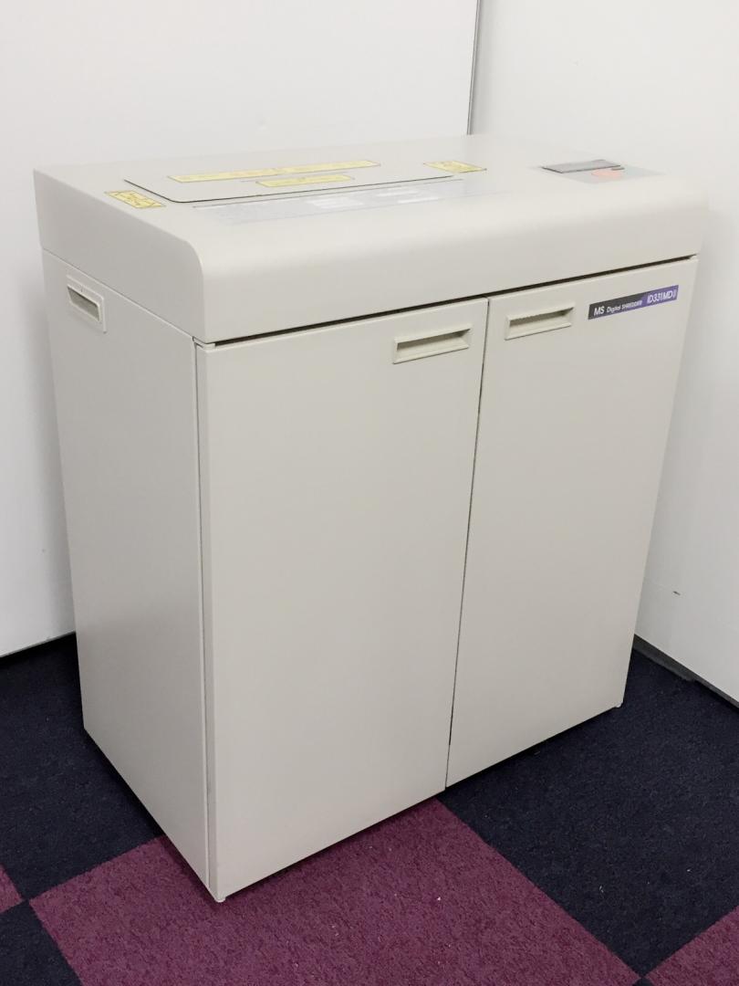 【通常\80,000⇒30％OFFの\56,000】【残り１台となりました！！】超売れ筋＆超稀少！明光商会製のシュレッダーです！■コンパクトながらパワフルな裁断■売り切れ必至商品です！お早目のお問い合わせを【祝リニューアルオープン！】
                        ID331MDS
                                    中古
            