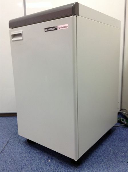 【良品！同時裁断最大45枚可能】明光商会製面倒な裁断1台あれば便利！！
                        
                                    中古
            