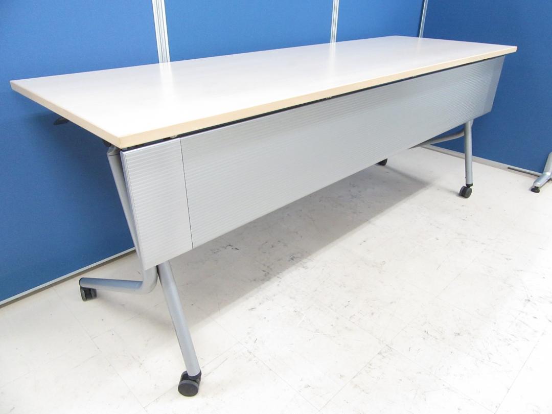 [2台入荷]岡村製作所(okamura) サイドスタックテーブル ライトプレーン■パネル付き■幅広いシーンにて対応可能!![網棚無しタイプ][フラップ式会議テーブル]
                        ネスティア
                                    中古
            