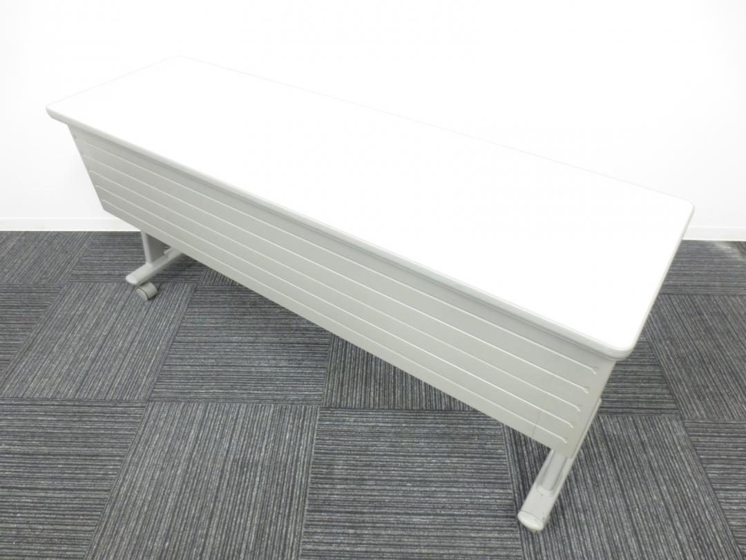 【KS】【松戸・柏店オープン！】【状態良好】【ロットで入荷】サイドスタックテーブル【会議用 作業台 セミナー用 様々な場面で活躍します！】 
                        
                                    中古
            