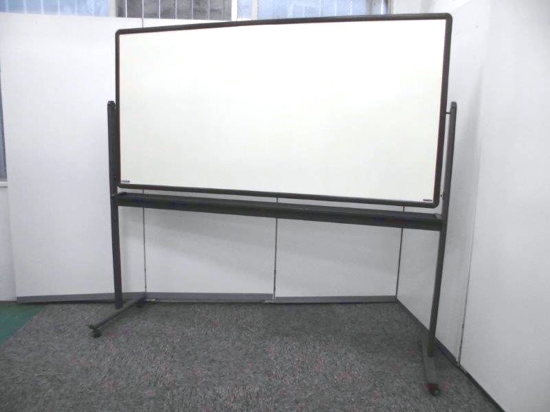 【おつとめ品】自立式でキャスター付き横幅1800mmのホワイトボードのご紹介です　※一部難あり
                        
                                    中古
            