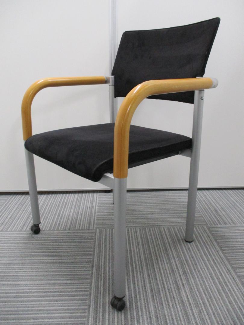 オーストリアの家具メーカーのミーティングチェア！
                        
                                    中古
            