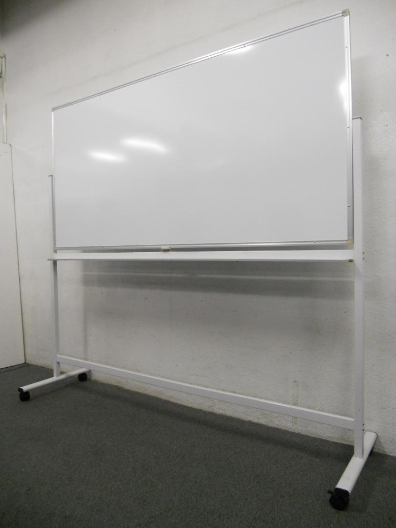 ■脚付ホワイトボード（両面タイプ）　■板面サイズ：W1800×H900 
                        
                                    新品
            