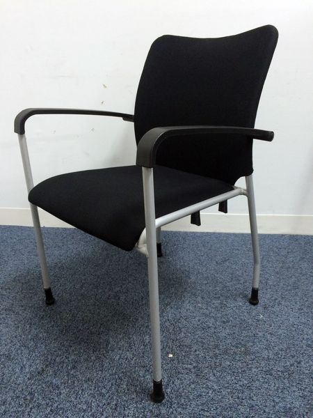 【状態：良】ファブリック｜固定肘｜場所を選ばず使えるデザイン
                        
                                    中古
            