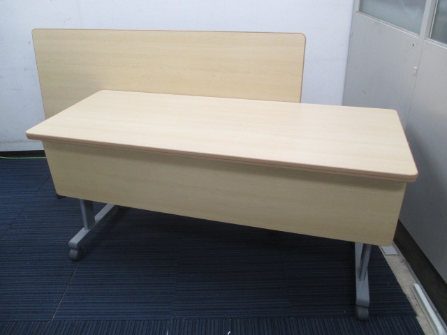 【単品購入だと計12000円→セットなら10000円に】サイドスタックテーブル2台セット！■幅1500mm【セット商品】【おつとめ品】
                        
                                    中古
            