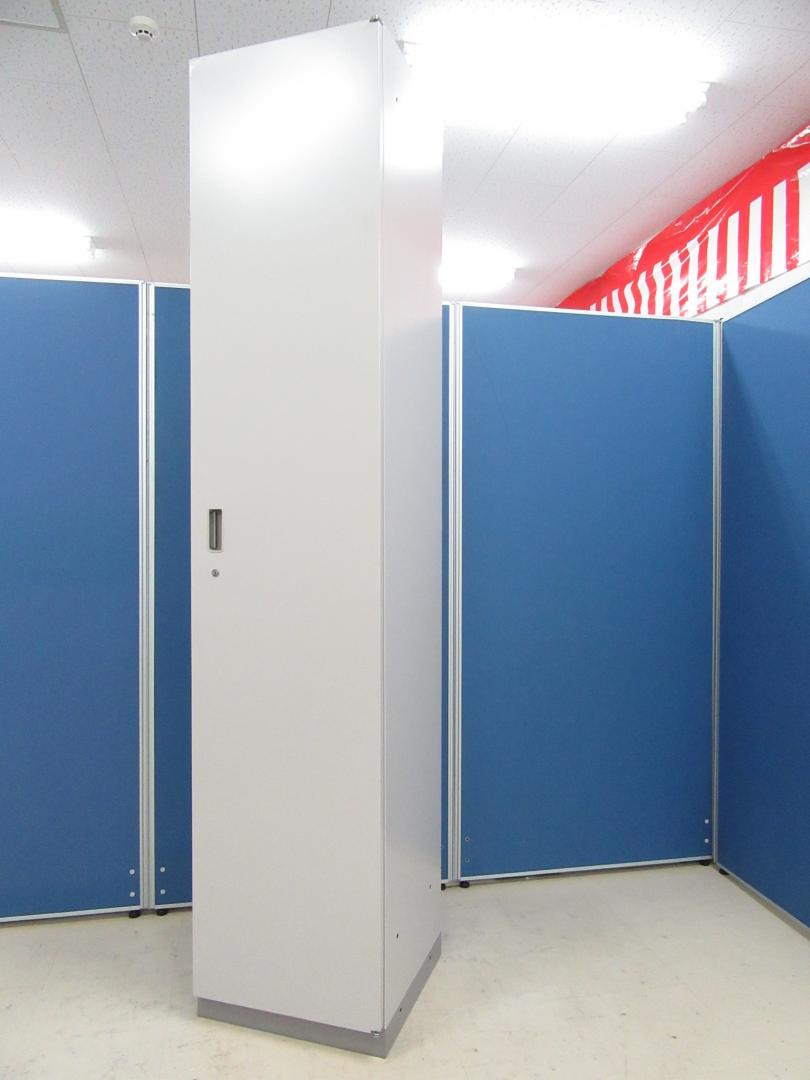 [こんな書庫を探してた!!]イトーキ製 片開き書庫!省スペースの設置にオススメ!A4ファイル6段収納!!
                        シンライン
                                    中古
            