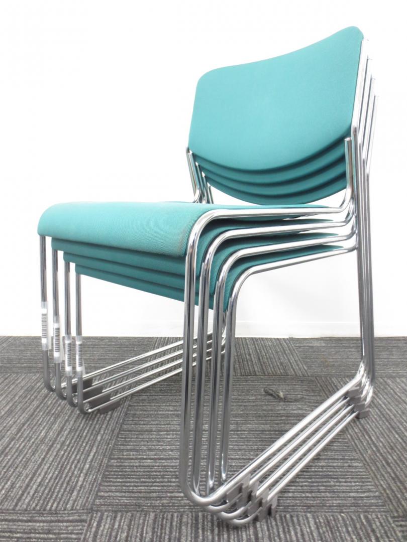 【専門業者によりクリーニング済み】【会議用チェア4脚セット商品！】上に重ねられるスタックチェア入荷！【人気のブルー】【スタッキングタイプ】 
                        
                                    中古
            