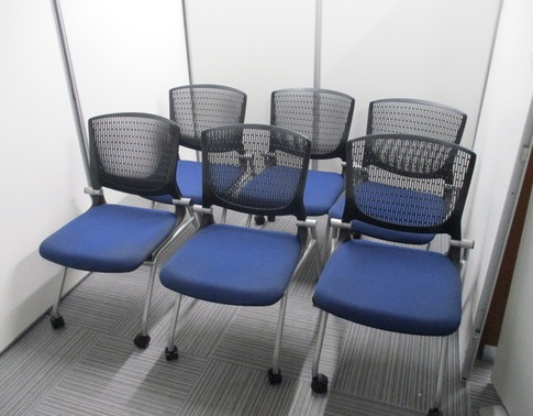 お得な6脚セット。人気のオカムラ製グラータチェア
                        グラータ
                                    中古
            