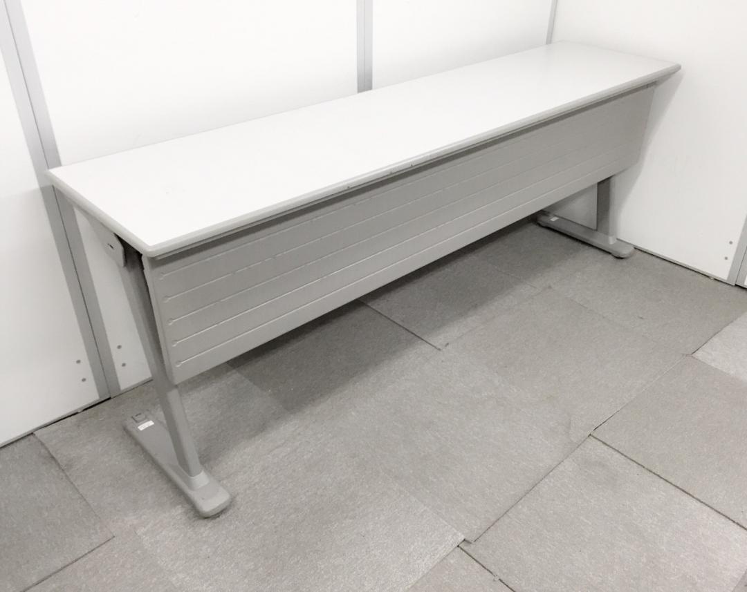 フラップ式のフォールディングテーブルが入荷！3台限定なので金額も大幅に下げさせて頂きました！【幕板付き】
                        
                                    中古
            