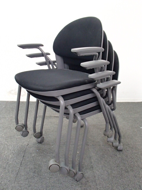 【4脚セット販売】コクヨ製｜スタッキングチェア｜ミーティングなどにお使いください！
                        
                                    中古
            