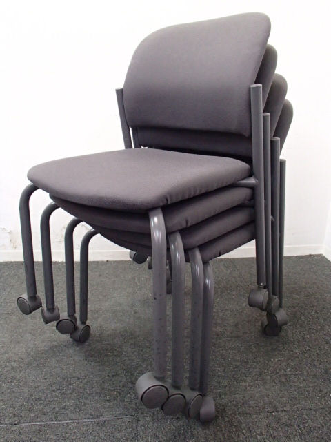 【4脚セット販売】コクヨ製｜スタッキングチェア｜セットでお買い得！
                        
                                    中古
            