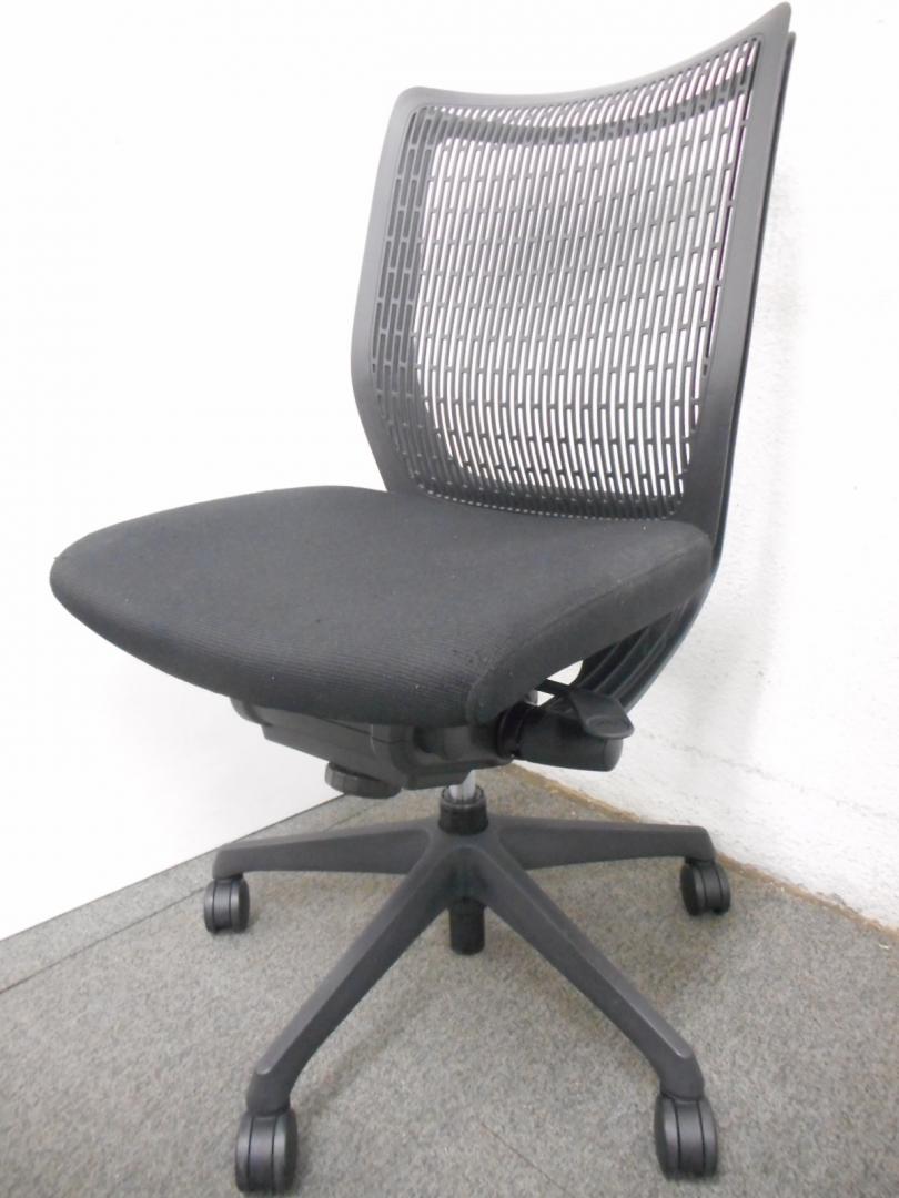 【1脚限定！！】人気のシリーズ！【ローバック！】おつとめ商品！
                        ヴィスコンテ
                                    中古
            