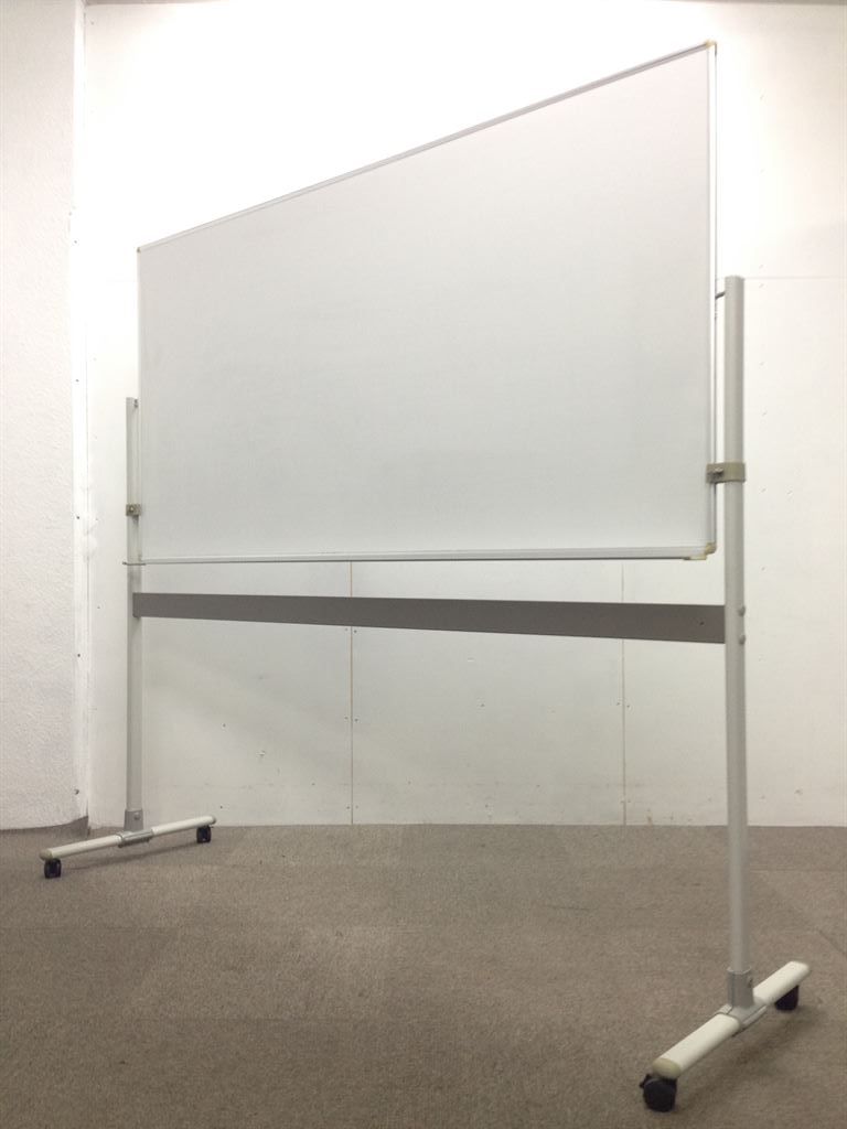 【大きな両面ホワイトボード！】【盤面状態良好です】
                        
                                    中古
            