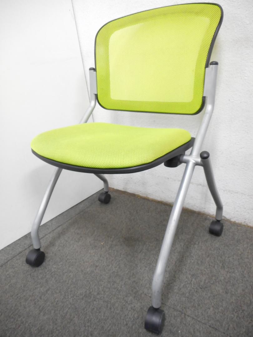 最後の2脚【省スペース】【スタイリッシュな背もたれメッシュ仕様！】明るいグリーン　■中古チェアー
                        
                                    中古
            