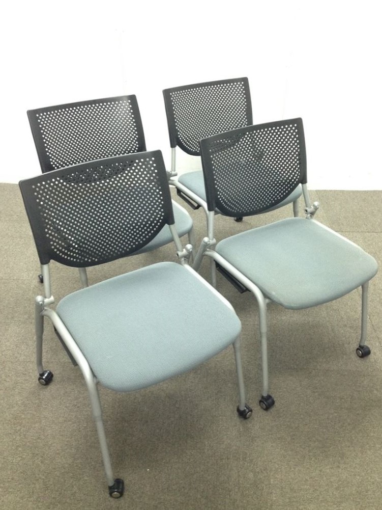 【４脚セット商品！！】【大量ロット品・ミーティングチェア！】
                        
                                    中古
            