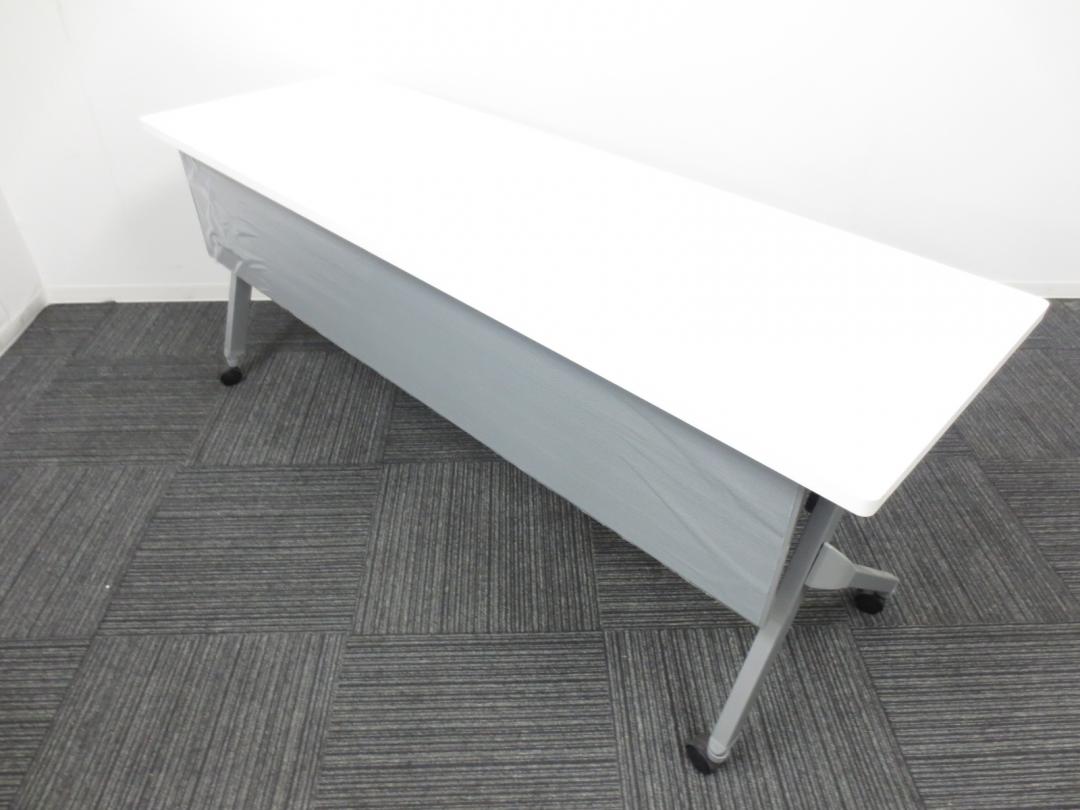 ☆天下のオカムラ製おすすめ商品☆【状態良好】【幕板有り】サイドスタックテーブル【会議用 作業台 セミナー用 様々な場面で活躍します！】【人気のホワイト】

                        フラプター
                                    中古
            