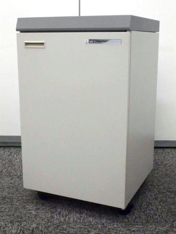 もうすでにお持ちでしょうか？個人情報などの破棄に必須のアイテム！【オフィスシュレッダー】
                        
                                    中古
            