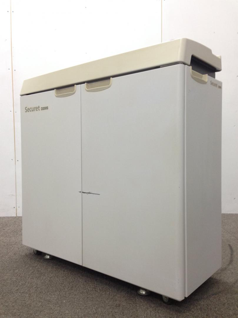 【おつとめ】石澤製作所 Securet D200S｜最大裁断枚数13枚(※新品時)｜コスパで選ぶなら！
                        Securet D200S
                                    中古
            