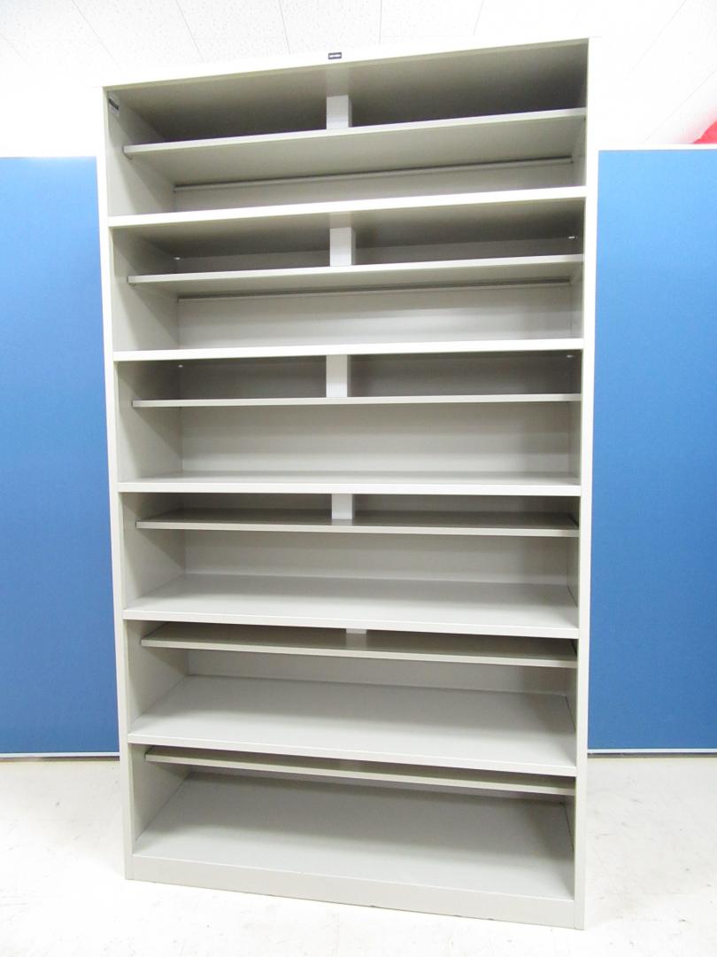 [新古品が入荷!!]内田洋行(UCHIDA) 24人用収納可能シューズボックス!!ちょっとゴツめな靴も入ります!![オープンタイプ]
                        
                                    新古品
            