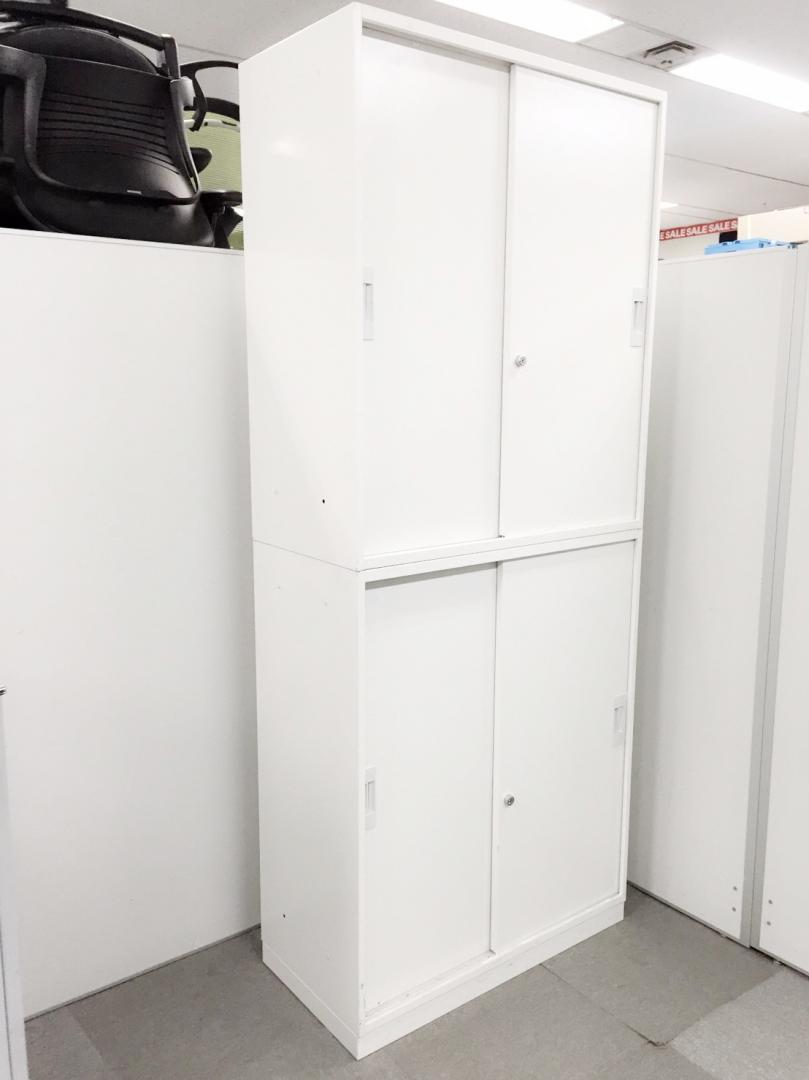 【2015年製・状態良好】開く時に邪魔にならない引き戸書庫セットが入荷！大量の書類管理におすすめです！
                        
                                    中古
            