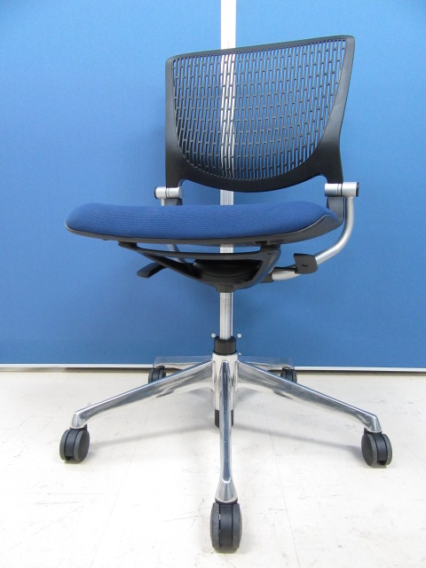 [導入企業様多数!!]岡村製作所(okamura) グラータチェア ミーティングタイプ!!デザイン性、座り心地も良く大人気です!![足立・葛飾店おすすめ商品!!]
                        グラータ
                                    中古
            