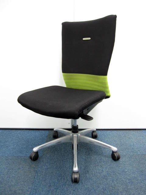 【訳あり品】肘が壊れていたので取り外してのご提供です　人気のフィーゴシームレス
                        フィーゴ
                                    中古
            