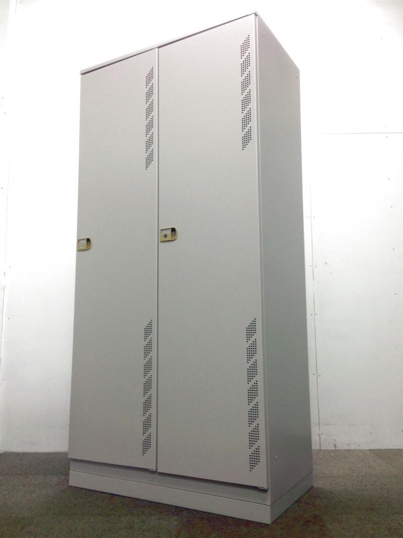 【イトーキ製２人用ロッカー】中に鏡ついています！
                        
                                    中古
            