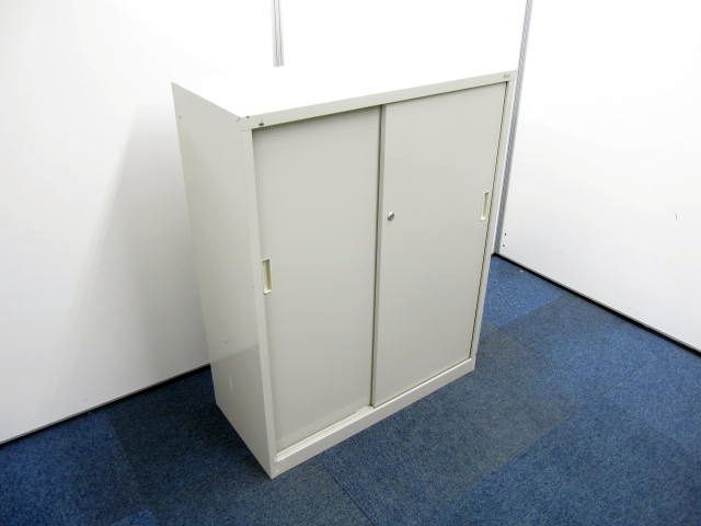 【スペースの有効活用におすすめ】プラス製のオーソドックスな引き違い収納書庫が入荷しました。
                        
                                    中古
            
