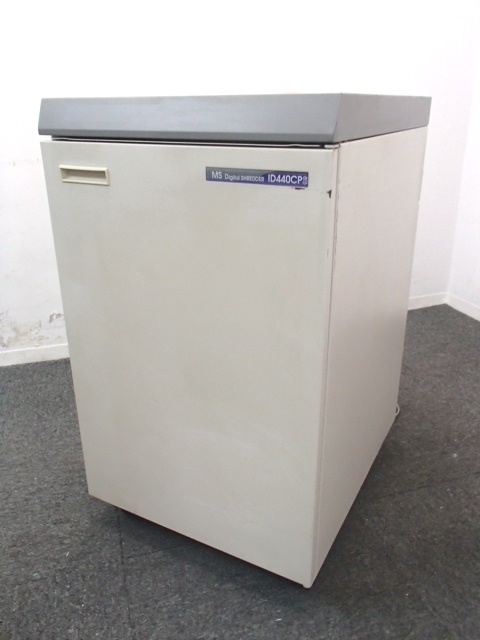 【B3も裁断可能！】スパイラルカット方式で大量用紙も楽々カット!/ID440CPS/2005年製造開始
                        
                                    中古
            