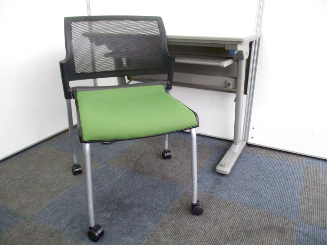 【テーブル＆チェアのセット!!】片づけも楽々のスタックタイプ!!【キャスター付きで移動も便利!!】Nu
                        
                                    中古
            