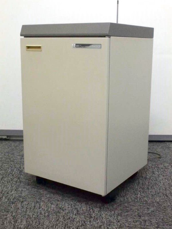 明光商会のシュレッダー、ID431シリーズの入荷です！　今や個人情報を守るための必須アイテムです！！
                        
                                    中古
            