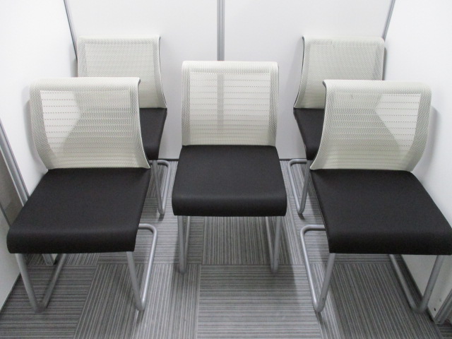 高級感ある上質なシンクビジターチェアの5脚セット
                        シンク
                                    中古
            