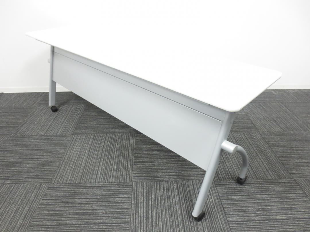 【希少品】【状態良好】サイドスタックテーブル　W1800　D450　H700【幕板有り】【会議用 作業台 セミナー用 様々な場面で活躍します！】【人気のニューグレー】

                        
                                    中古
            