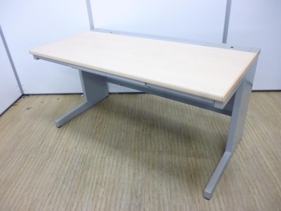 効率の良い作業空間を作ることができるW1400｜天板ナチュラル
                        FEED
                                    中古
            