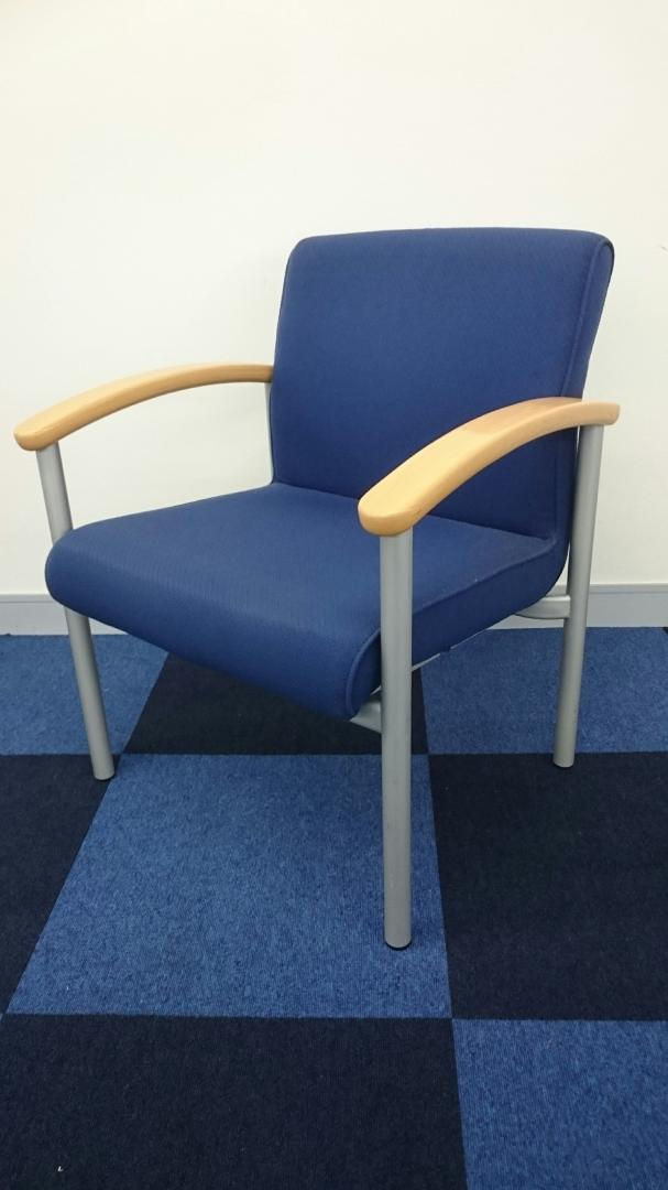 【KS】【松戸・柏店オープン！】【2脚在庫の為お安くなっています！】イトーキ製のミーティングチェア、ゲストチェア、応接室でも使えます！
                        
                                    中古
            