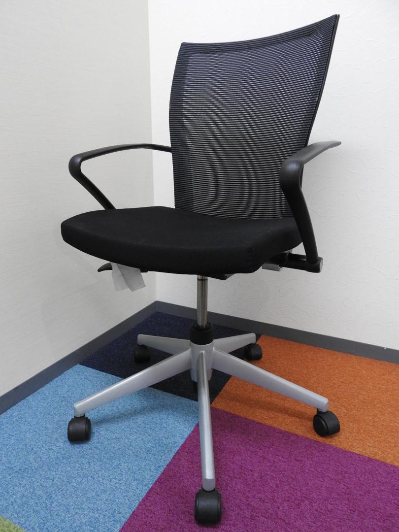 開発コンセプトは｢シンプル｣■アドバンストセミナーチェア　メッシュ部分の洗練されたデザイン【RP】
                        
                                    中古
            