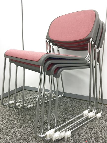 【4脚セット商品】ピンクでオフィスを明るく！休憩室や待合室にも最適
                        FNT-10・FNM-10 chair 
                                    中古
            