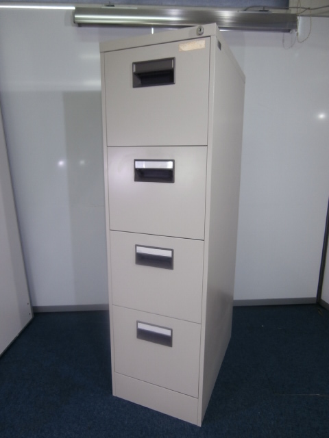 【２台限定入荷！！４段キャビネット！！】
                        
                                    中古
            