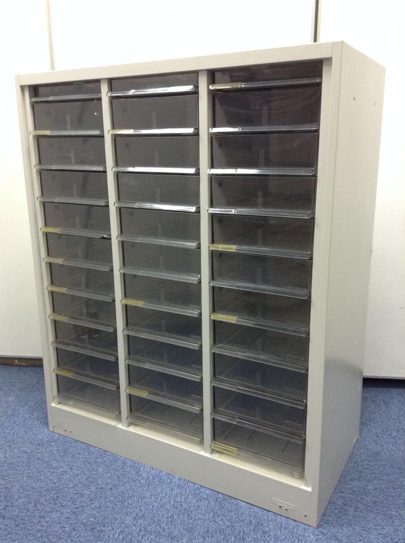 【3列10段】深型トレイが多く収納力があり書類や小物の整理はお任せ！
                        42
                                    中古
            