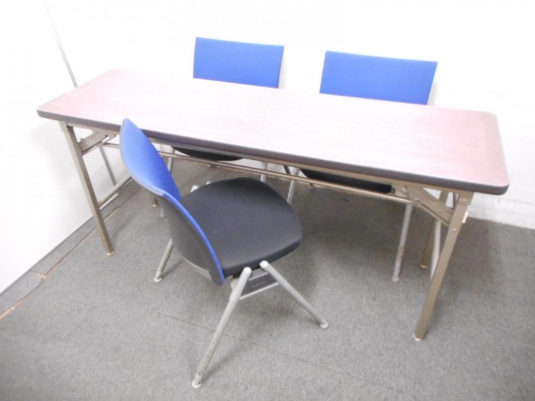 ★早いもの勝ち★【セット商品登場！】ミーティングテーブル【W1500mm】＋3脚セット【収納出来てコンパクト！！】【国内メーカー製で頑丈!】
                        
                                    中古
            