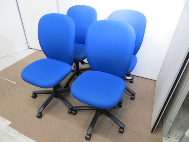 【セット商品】肘無しハイバック【イトーキ製リエットチェア４脚】
                        リエット
                                    中古
            