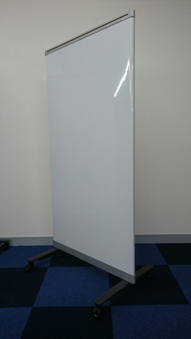 【KS】【希少！】【キャスター付き】ホワイトボード仕様のパーティションが入荷しました！幅910mm高さ1800mm
                        INNO-GATE イノゲートシリーズ
                                    中古
            