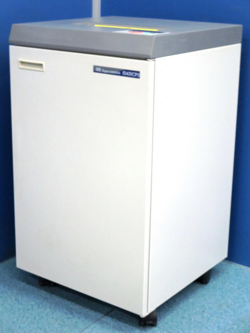 【大量に切れる！５５枚！】シュレッダーの老舗が誇る名品■頑丈！■さいたま店おすすめ
                        
                                    中古
            